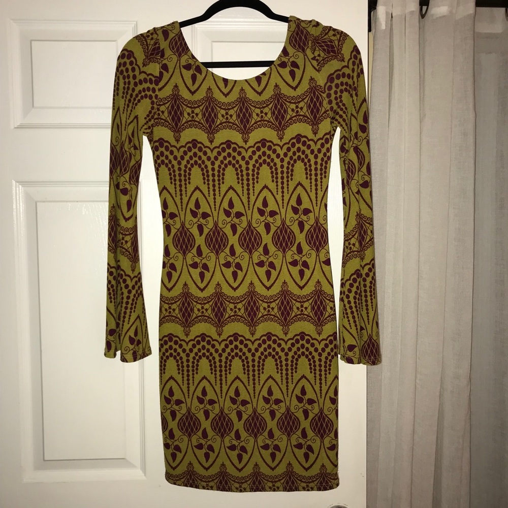 Vintage-Style Long-Sleeve Dress.